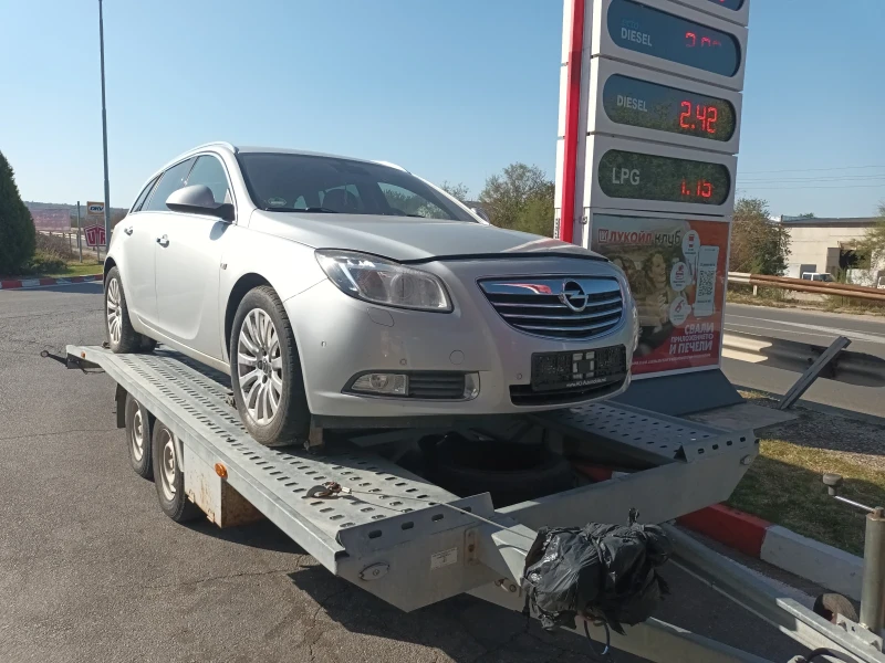 Opel Insignia 2.0 auto, снимка 1 - Автомобили и джипове - 47463009