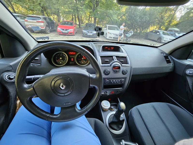 Renault Megane 2, снимка 8 - Автомобили и джипове - 48401767