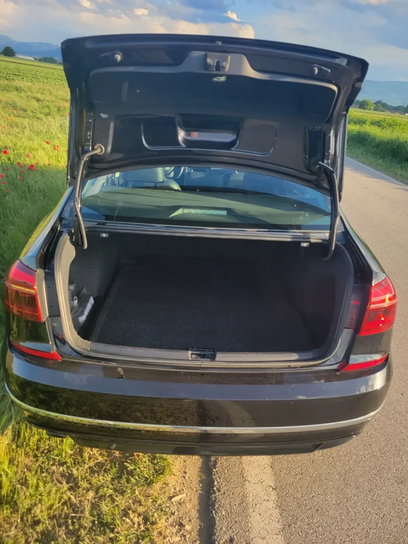 VW Passat R-line 1.8 TSI, снимка 8 - Автомобили и джипове - 52338123