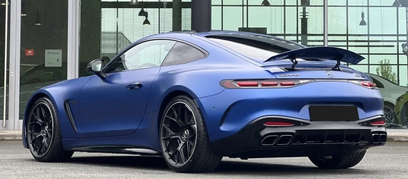 Mercedes-Benz GT AMG* 63* 4M+ * Carbon* HuD* Burmester* Track Pack*, снимка 3 - Автомобили и джипове - 50735295