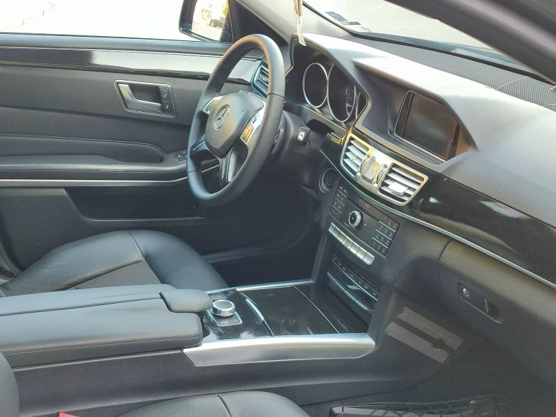 Mercedes-Benz E 220, снимка 11 - Автомобили и джипове - 51602465