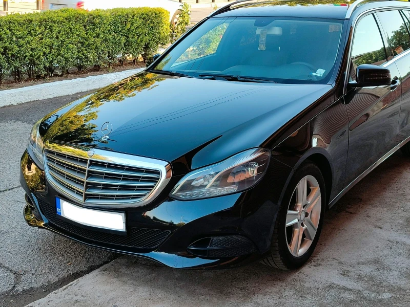 Mercedes-Benz E 220, снимка 12 - Автомобили и джипове - 51602465