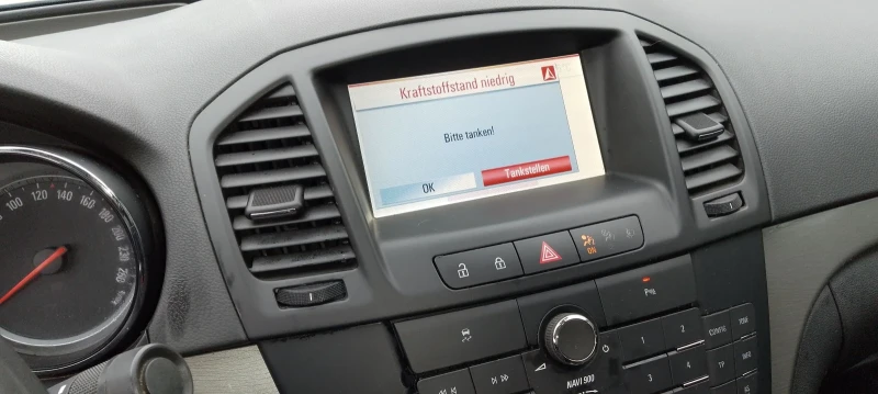 Opel Insignia, снимка 8 - Автомобили и джипове - 53111262