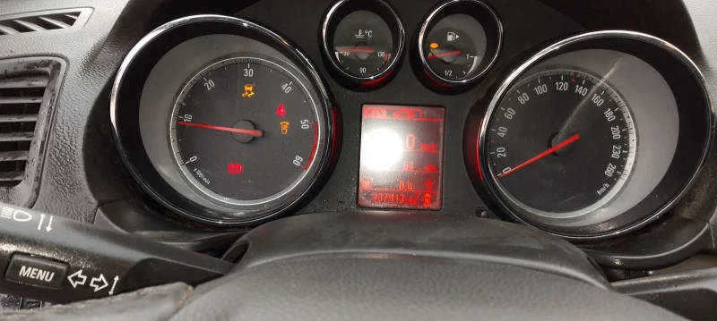 Opel Insignia, снимка 5 - Автомобили и джипове - 53111262