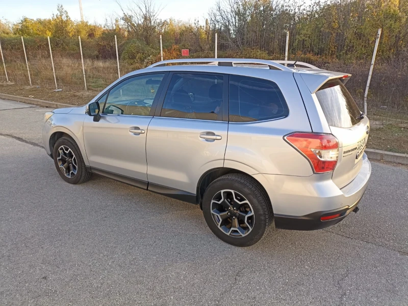 Subaru Forester 2.0i, снимка 5 - Автомобили и джипове - 53396638