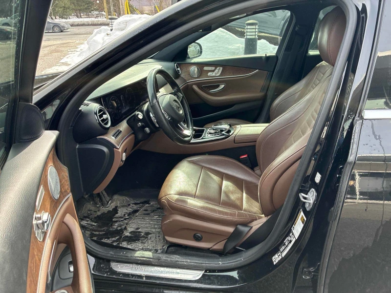 Mercedes-Benz E 400 4MATIC С РЕГИСТРАЦИЯ & АВТО КРЕДИТ , снимка 6 - Автомобили и джипове - 53511341