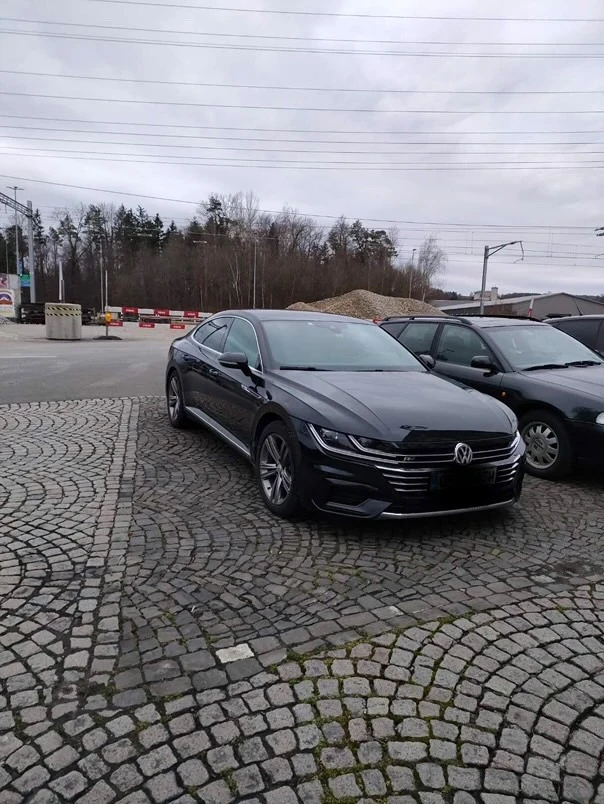 VW Arteon 2.0TDI, снимка 1 - Автомобили и джипове - 48505506