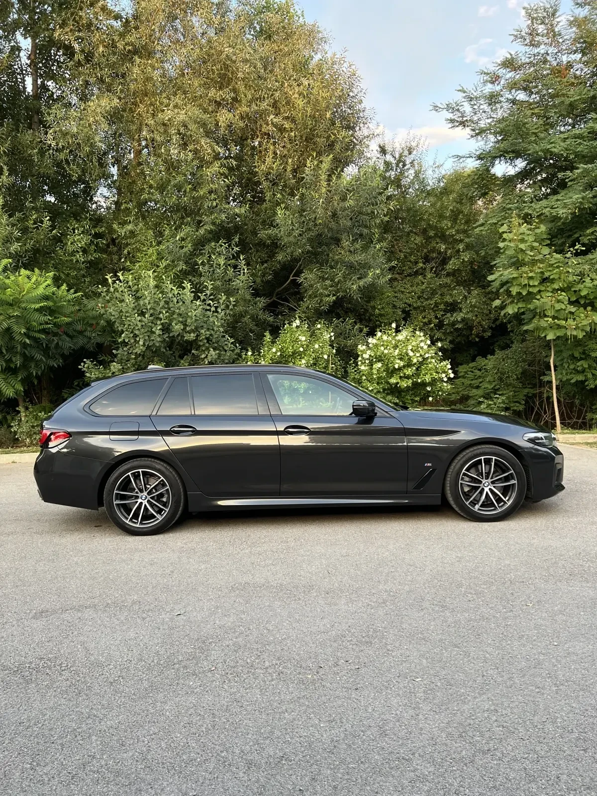 BMW 530 520d-xDraive M Sportpaket Facelift EXCLUSIVE  - изображение 4