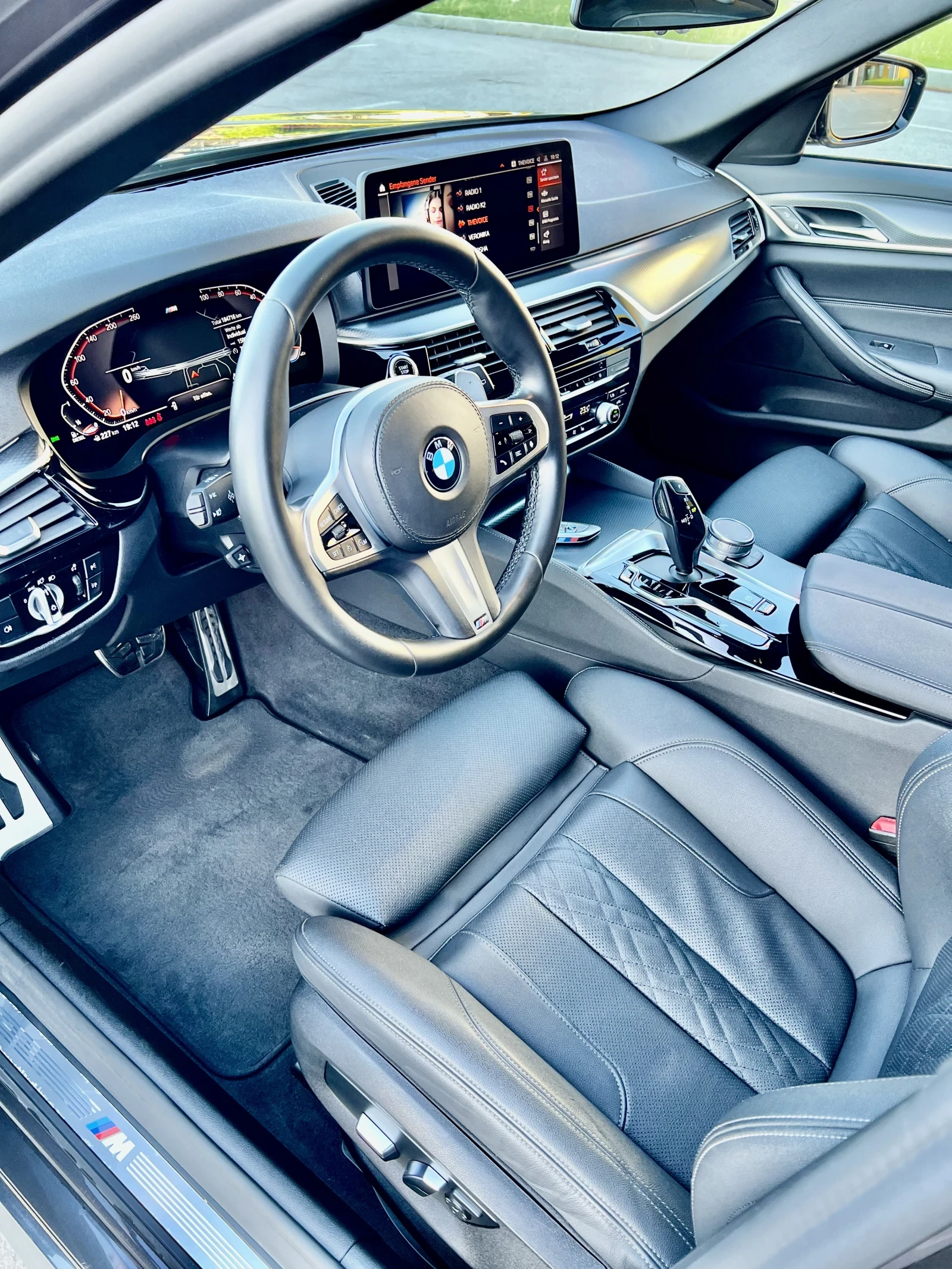 BMW 520 d-xDraive Facelift  M Sportpaket FuLL Maks - изображение 10