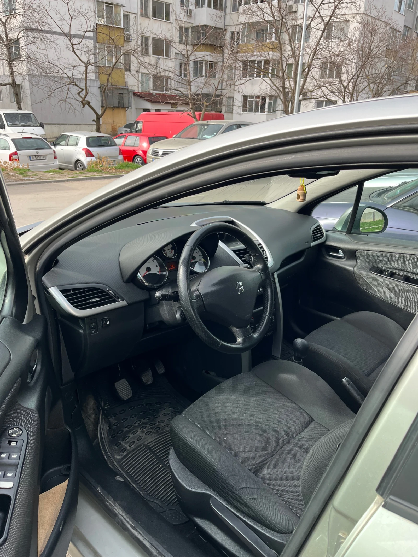 Peugeot 207  - изображение 6
