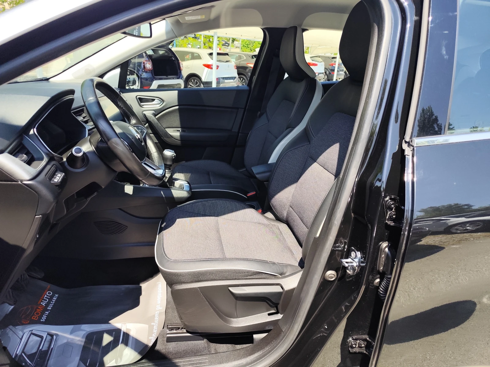 Renault Captur 1.0i* ГАЗОВА УРЕДБА* LED* APP* 90000km!*  - изображение 5