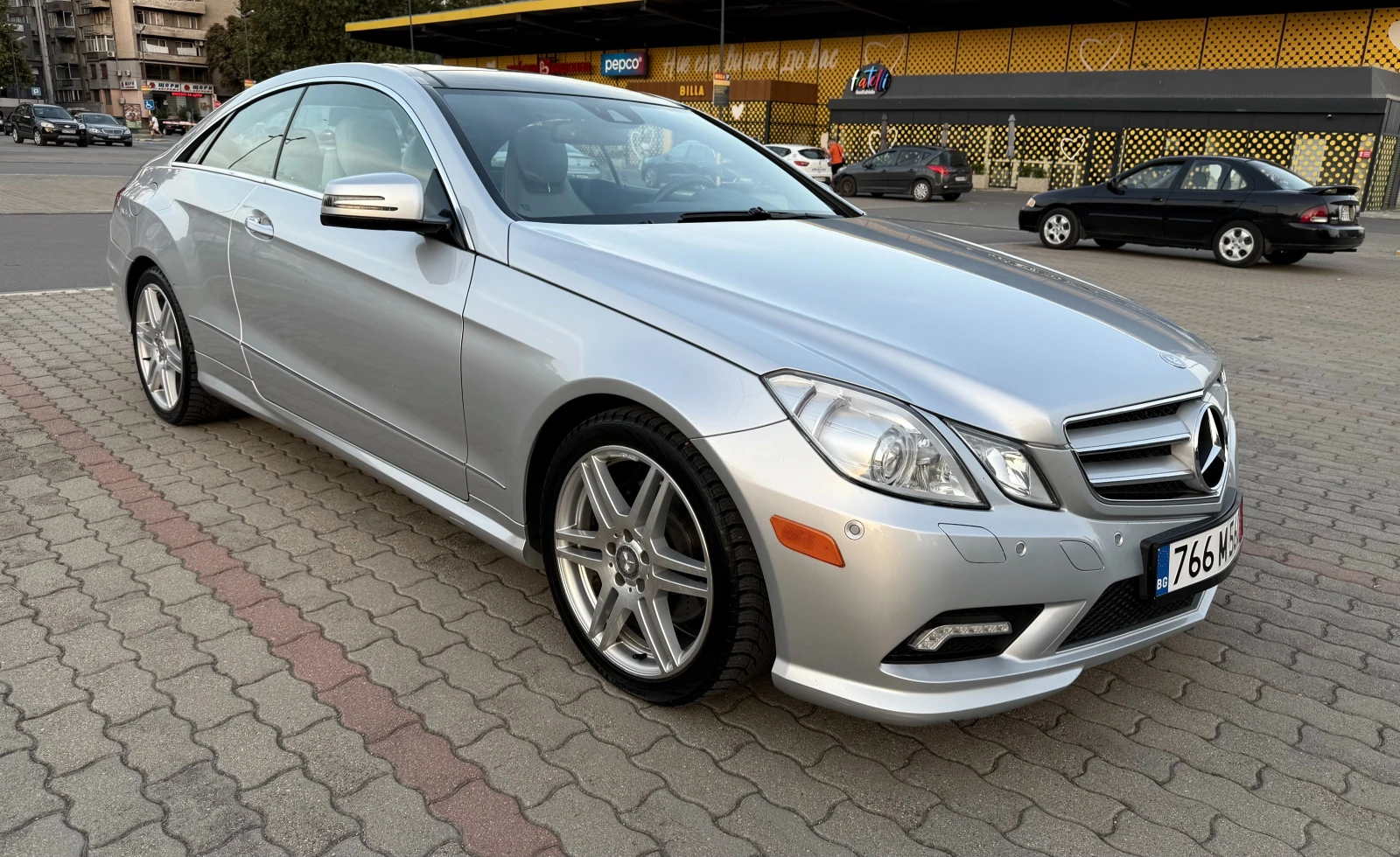 Mercedes-Benz E 350 COUPE| Harmon| Dynamic Seats| AMG Pack| V6  | Mobile.bg   2