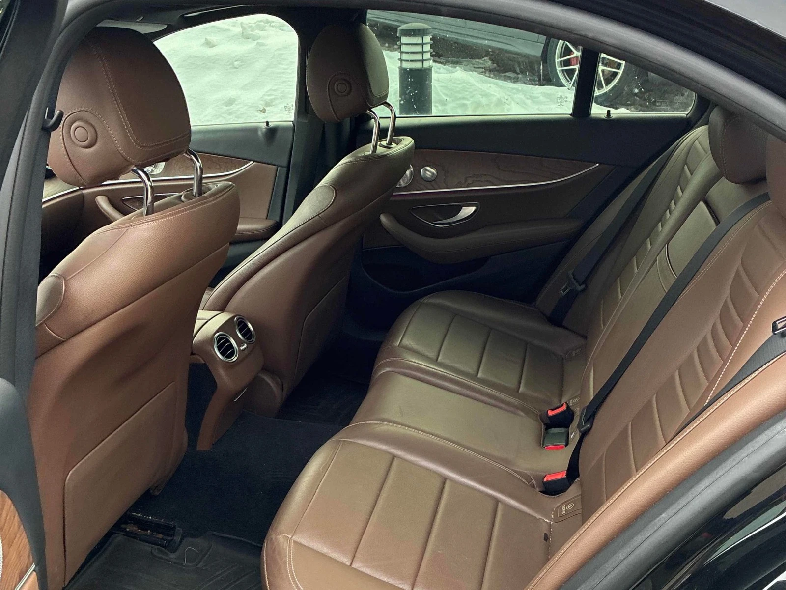 Mercedes-Benz E 400 4MATIC С РЕГИСТРАЦИЯ & АВТО КРЕДИТ  - изображение 9