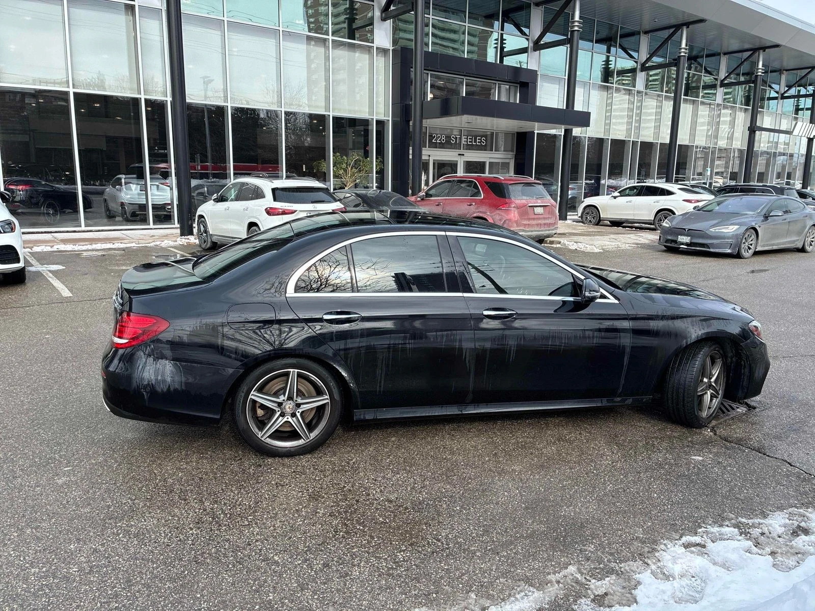 Mercedes-Benz E 400 4MATIC С РЕГИСТРАЦИЯ & АВТО КРЕДИТ  - изображение 5