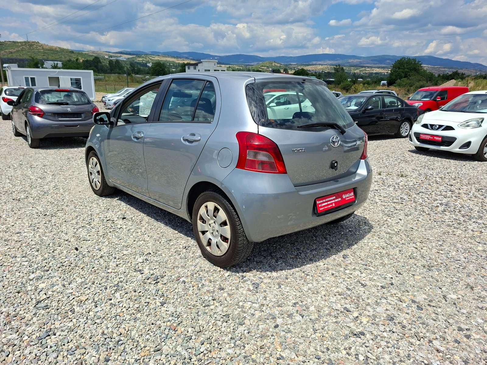Toyota Yaris 1.0i* 36м. х 102EUR.* , снимка 4 - Автомобили и джипове - 53635541