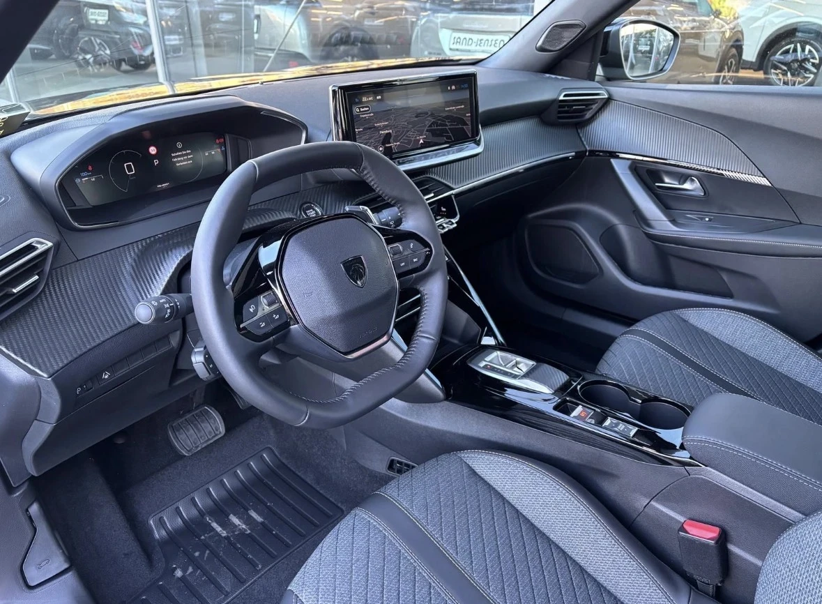 Peugeot 2008 Allure HYBRID 2025г. - изображение 4