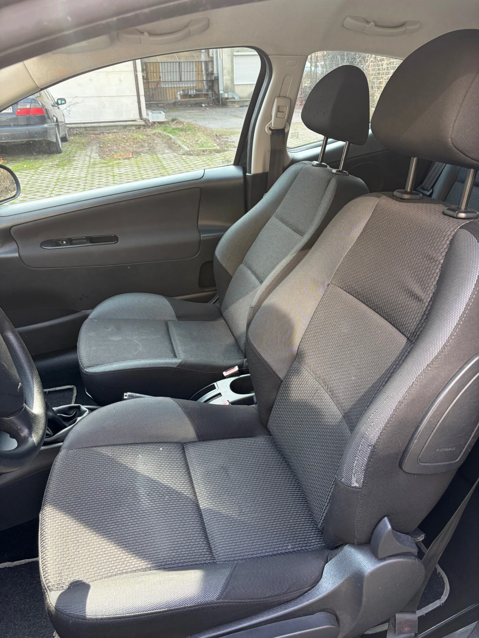 Peugeot 207, снимка 6 - Автомобили и джипове - 53836116