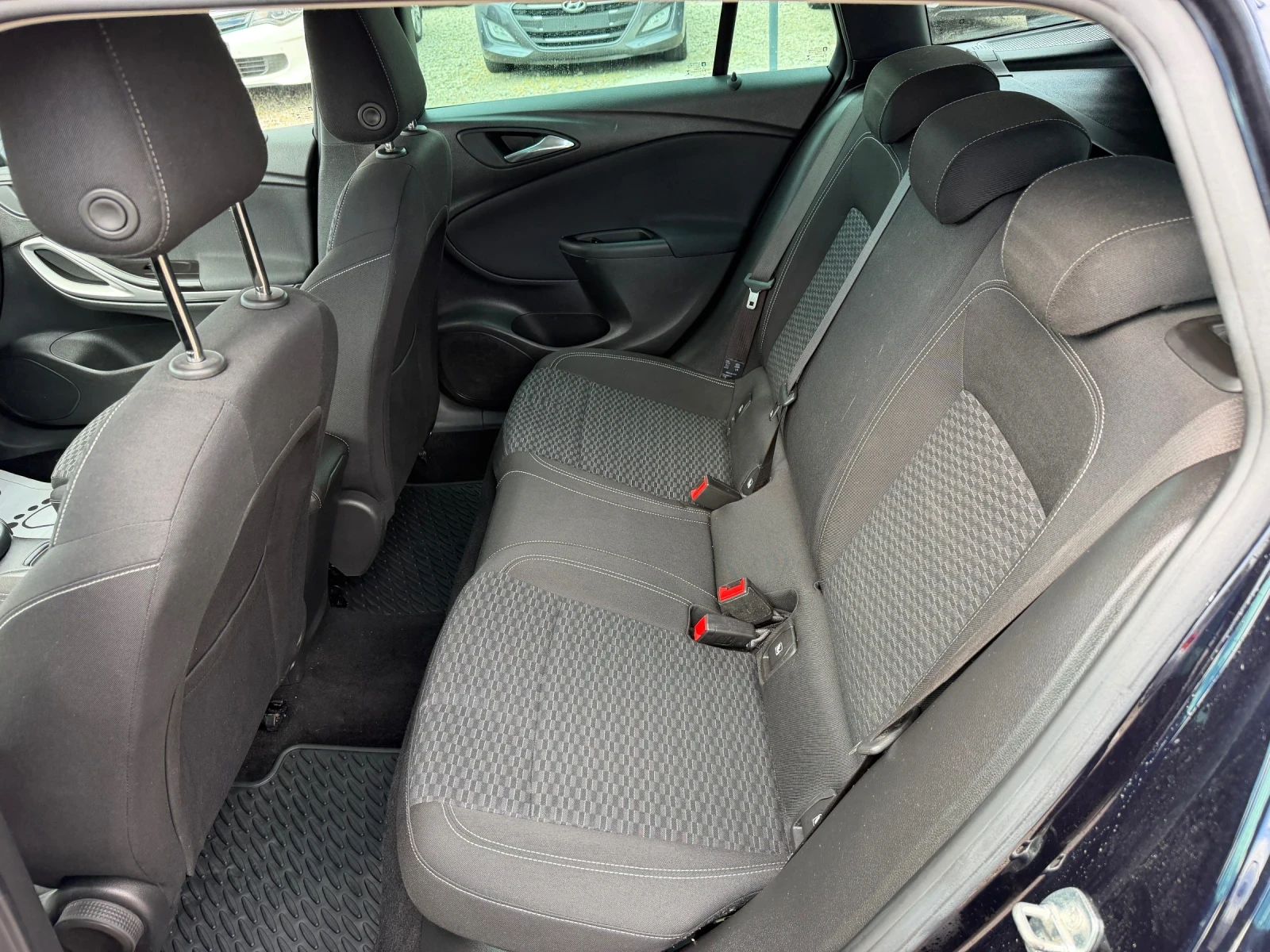 Opel Astra 1.6CDTI/120hp/NAVI/EVRO6/, снимка 11 - Автомобили и джипове - 54102751