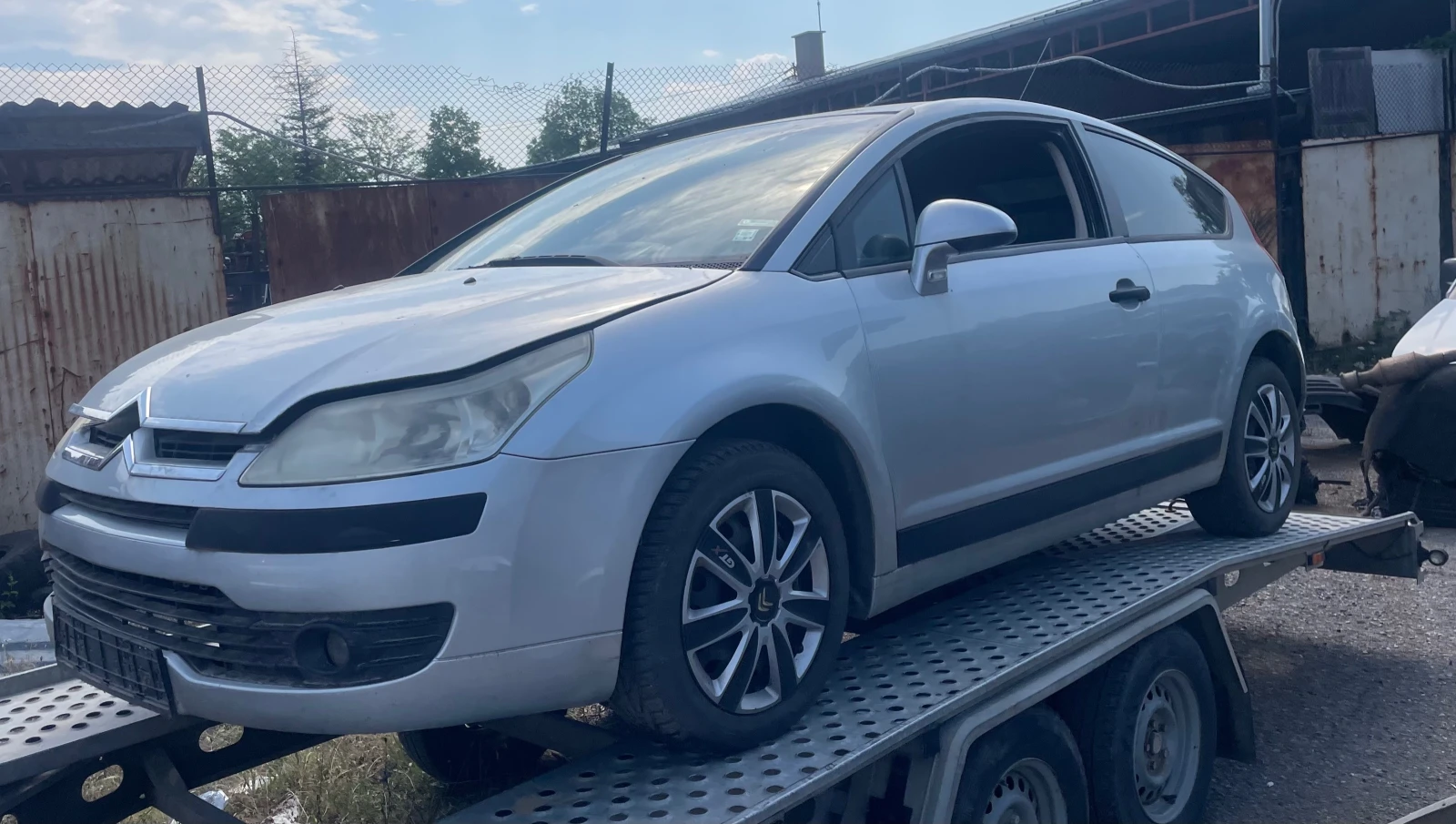 Citroen C4 1.4 i, снимка 2 - Автомобили и джипове - 55125193