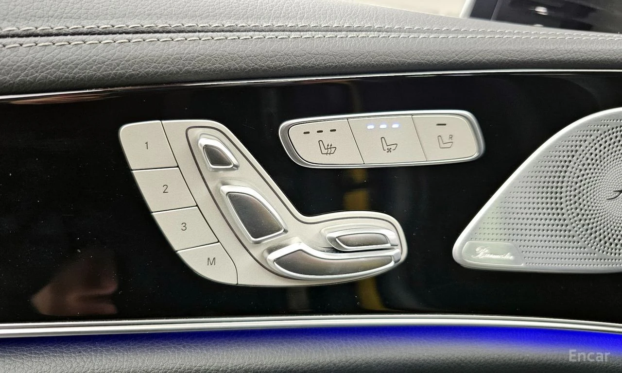 Mercedes-Benz AMG GT 43* 4MATIC+ * BURMESTER* ПОДГРЕВ* ОБДУХВАНЕ* 360КА, снимка 6 - Автомобили и джипове - 55212264