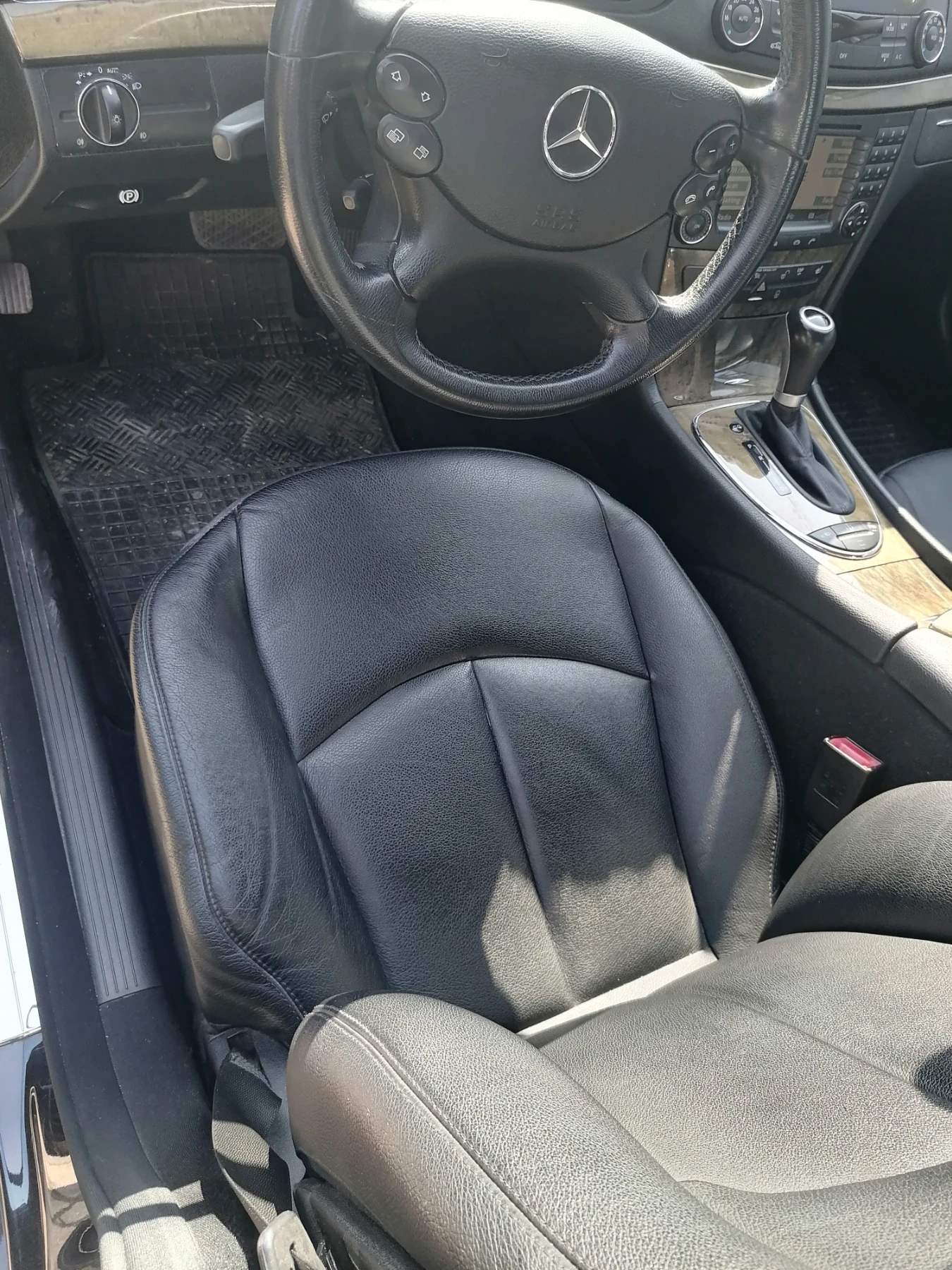 Mercedes-Benz E 320 CDI, снимка 8 - Автомобили и джипове - 55233959