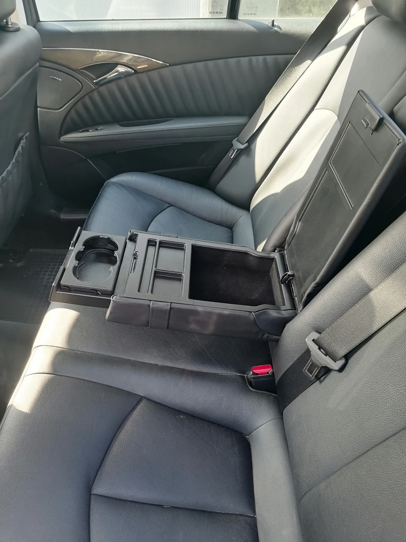 Mercedes-Benz E 320 CDI, снимка 5 - Автомобили и джипове - 55233959