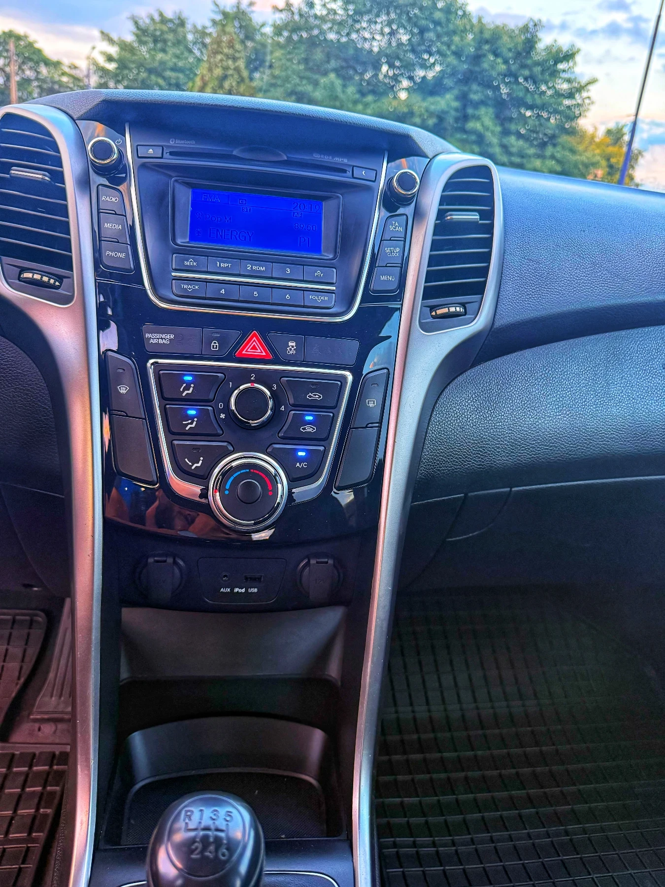 Hyundai I30 1.4 CRDI - БЕЗ АНАЛОГ!, снимка 14 - Автомобили и джипове - 55609276
