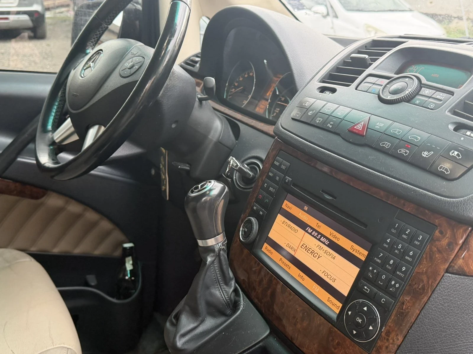 Mercedes-Benz Viano 3.0 CDI  224к.с. автомат AMBIENTE., снимка 15 - Автомобили и джипове - 55631196