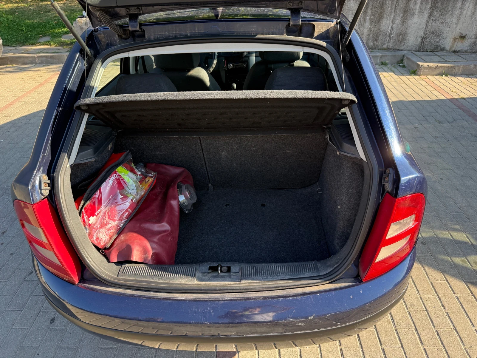 Skoda Fabia с АГУ, снимка 9 - Автомобили и джипове - 55755056