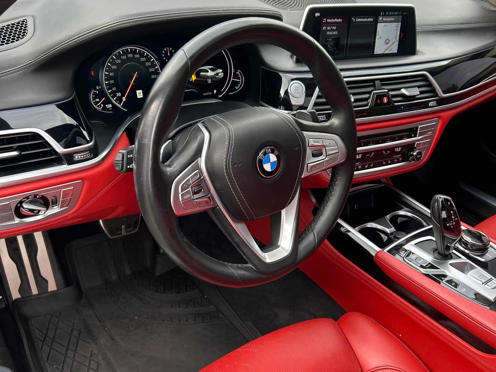 BMW 750 * xDrive Sedan* АВТОКРЕДИТ БЕЗ ПЪРВОНАЧАЛНА ВНОСКА, снимка 5 - Автомобили и джипове - 55973833