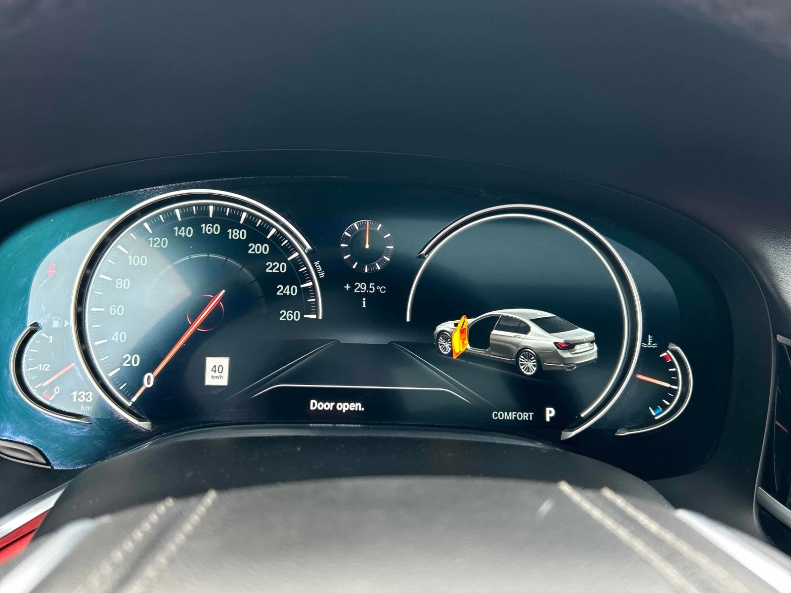 BMW 750 * xDrive Sedan* АВТОКРЕДИТ БЕЗ ПЪРВОНАЧАЛНА ВНОСКА, снимка 8 - Автомобили и джипове - 55973833