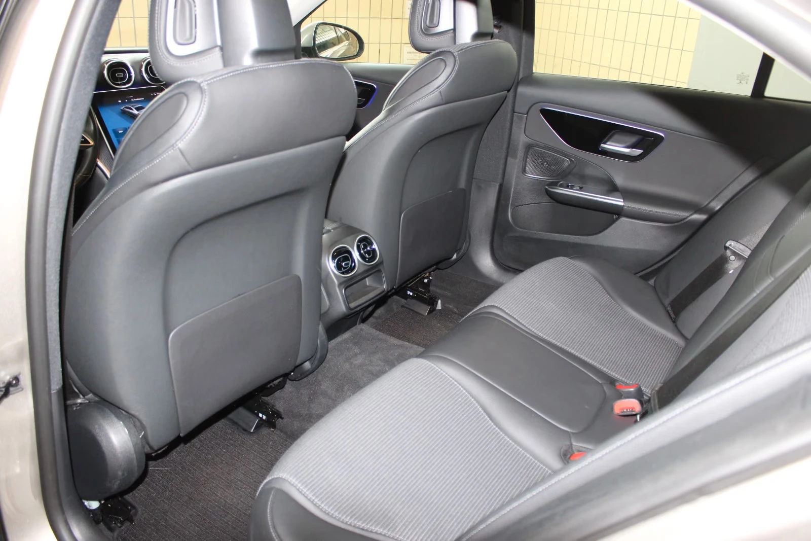 Mercedes-Benz C 200 4MATIC | Digital Light | Avangarde | Mobile.bg � ����������� 10