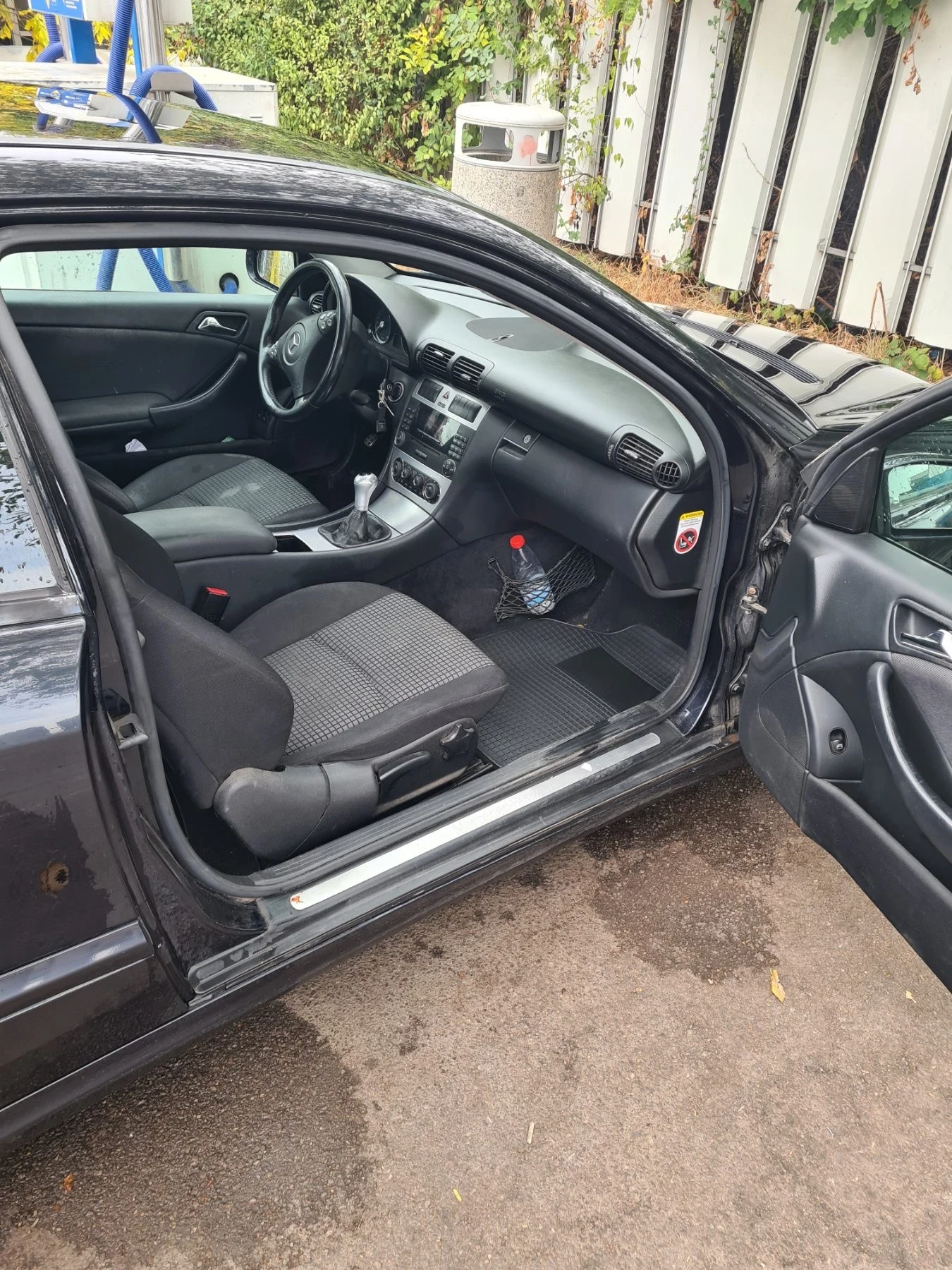 Mercedes-Benz C 220, снимка 4 - Автомобили и джипове - 56539887