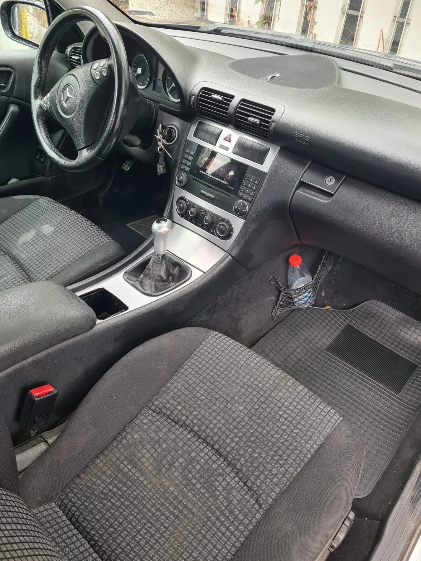 Mercedes-Benz C 220, снимка 5 - Автомобили и джипове - 56539887