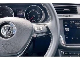 VW Tiguan * AWD | LEATHER | PANORAMIC SUNROOF | TOUCHSCREEN  - 19000 € / 37160.77 лв. - 61312661 13