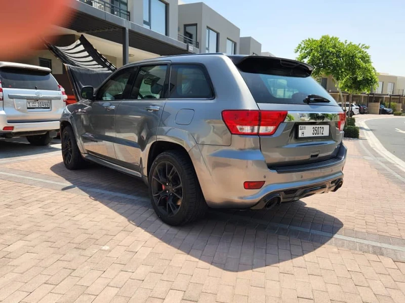 Jeep Grand cherokee SRT, снимка 5 - Автомобили и джипове - 48631513