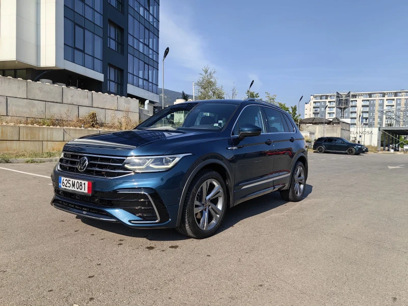 VW Tiguan 2.0TDI R LINE, снимка 1 - Автомобили и джипове - 48746141