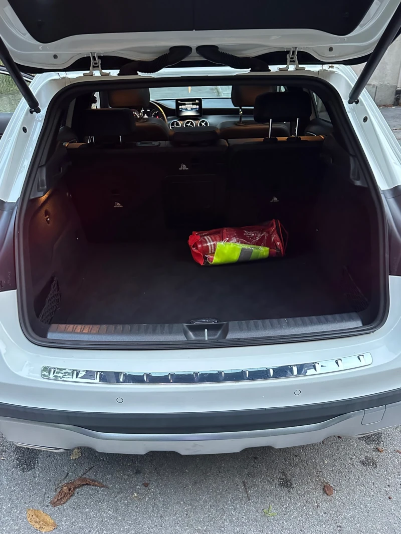 Mercedes-Benz GLA 250 2.0 4x4 Facelift, снимка 13 - Автомобили и джипове - 52473310