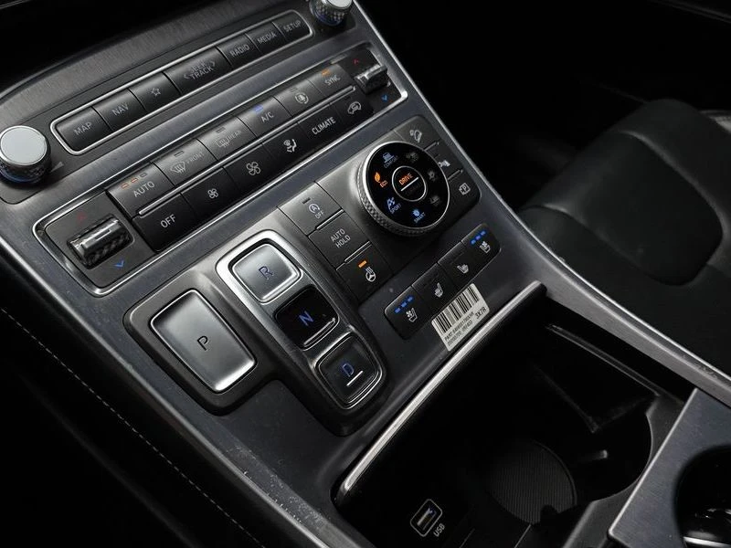 Hyundai Santa fe Diesel 2.2 4WD| 202к.с.| ВКЛ.ТЕХНОТЕСТ, снимка 9 - Автомобили и джипове - 55708951