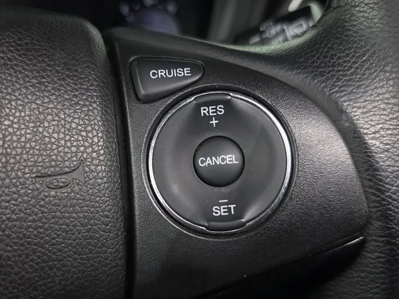 Honda Hr-v 1.8, снимка 17 - Автомобили и джипове - 55740144