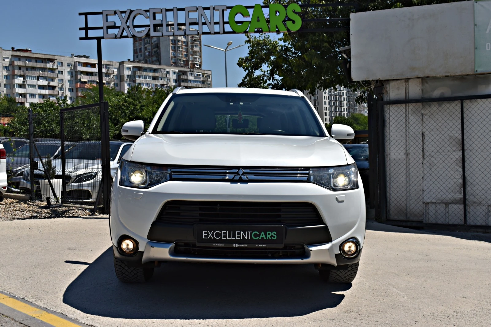 Mitsubishi Outlander 2.0i* PHEV* FULL* WHITE-PEARL* ROCKFORD - изображение 6