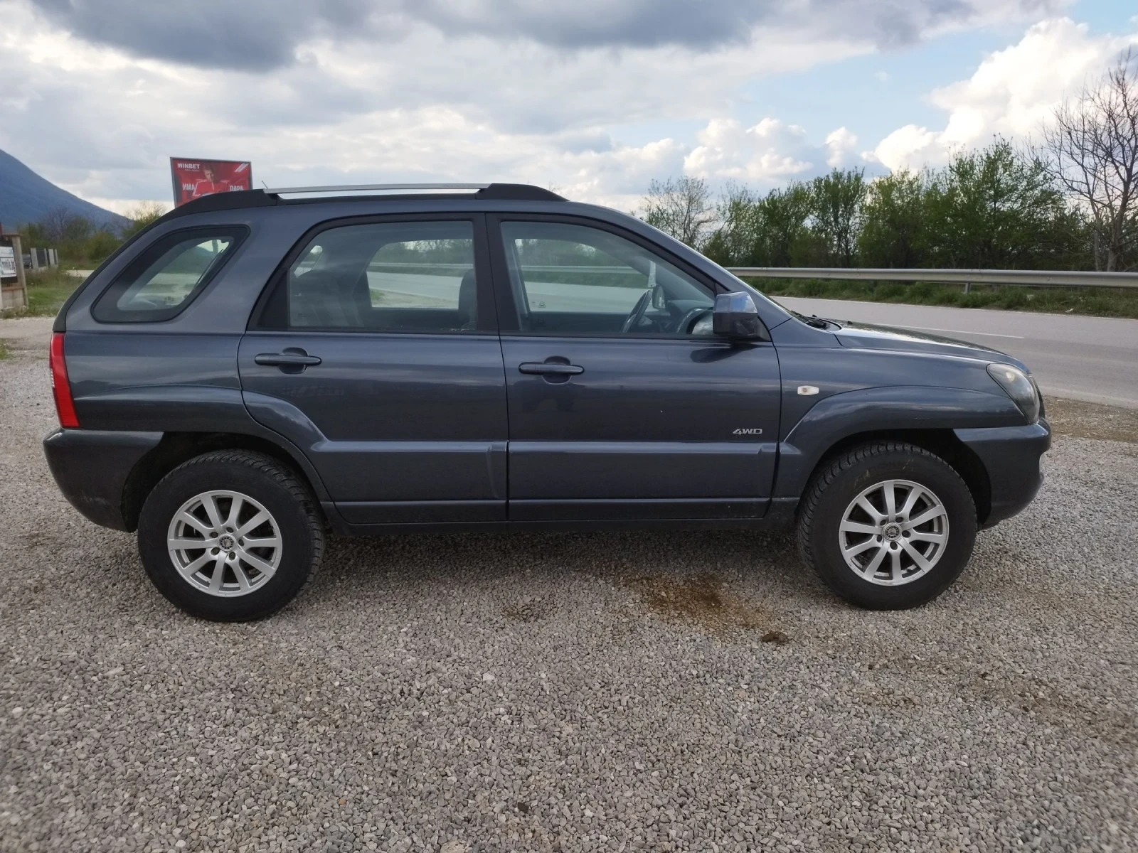 Kia Sportage 2.0 Crdi 140kc.4x4 - изображение 6