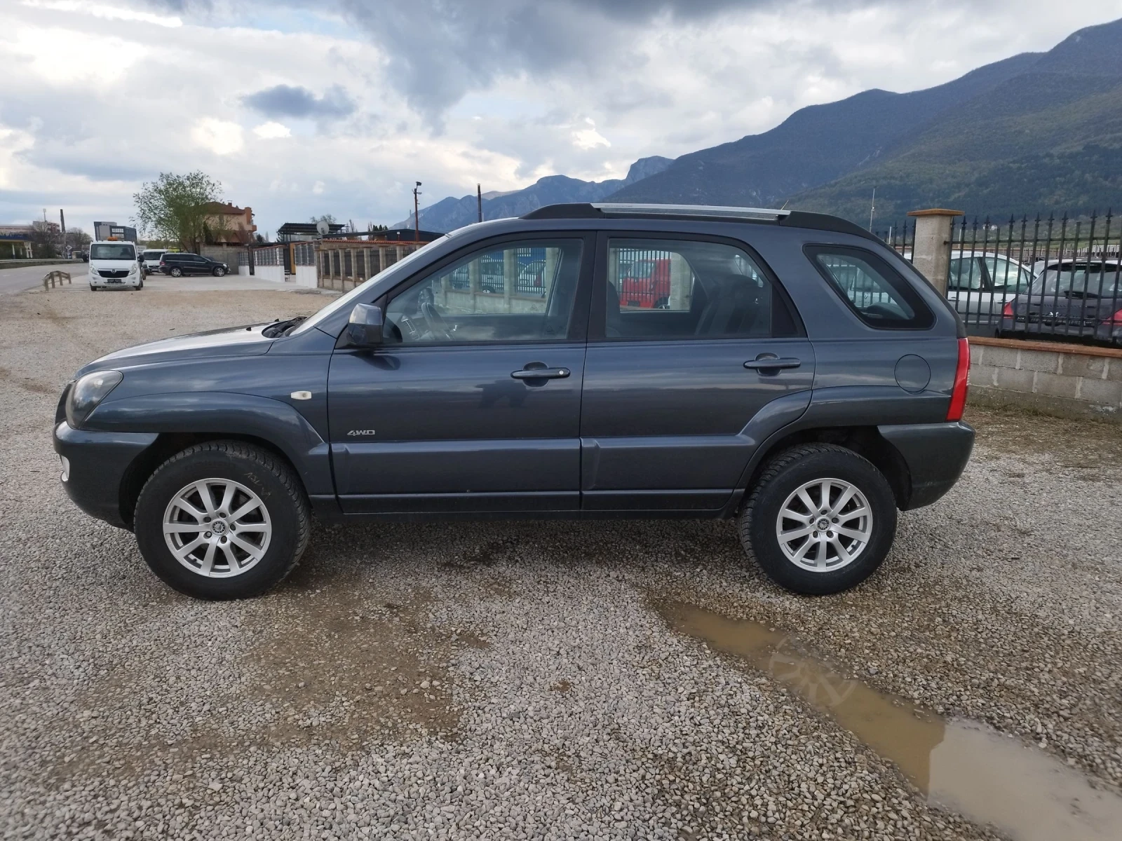 Kia Sportage 2.0 Crdi 140kc.4x4 - изображение 2