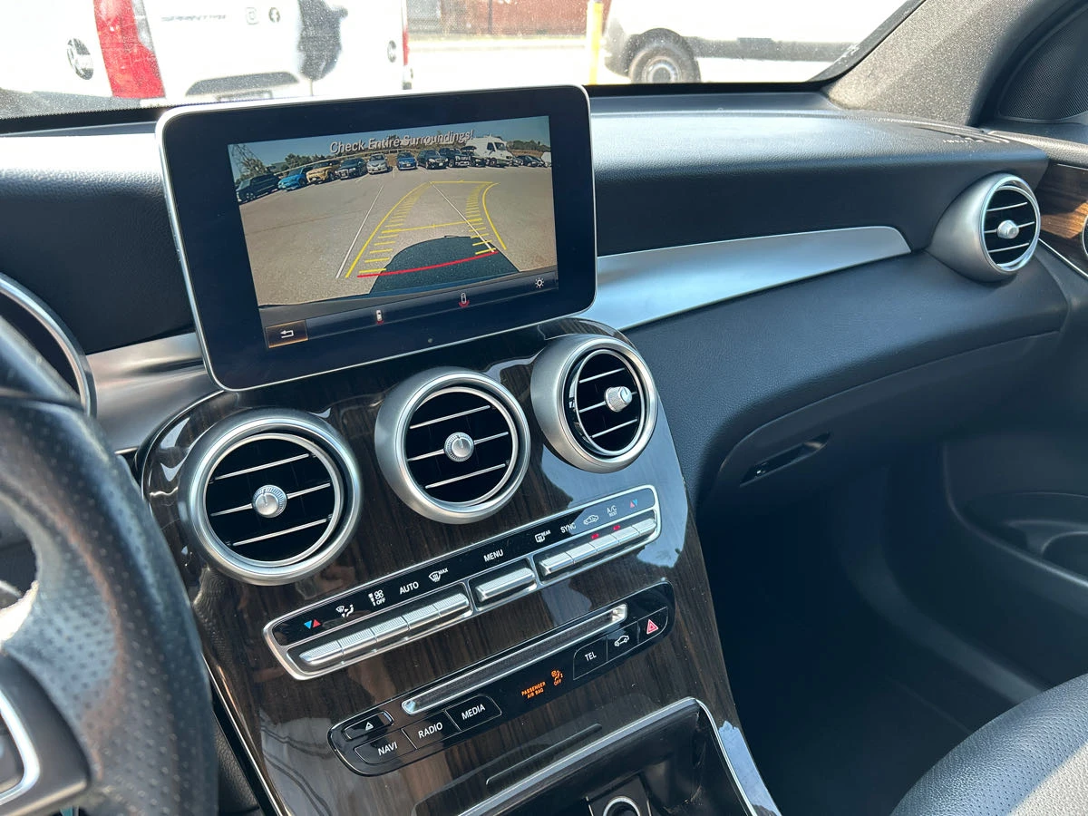 Mercedes-Benz GLC 300 * 4MATIC * CARFAX * БЕЗ ПЪРВОНАЧАЛНА ВНОСКА - изображение 9