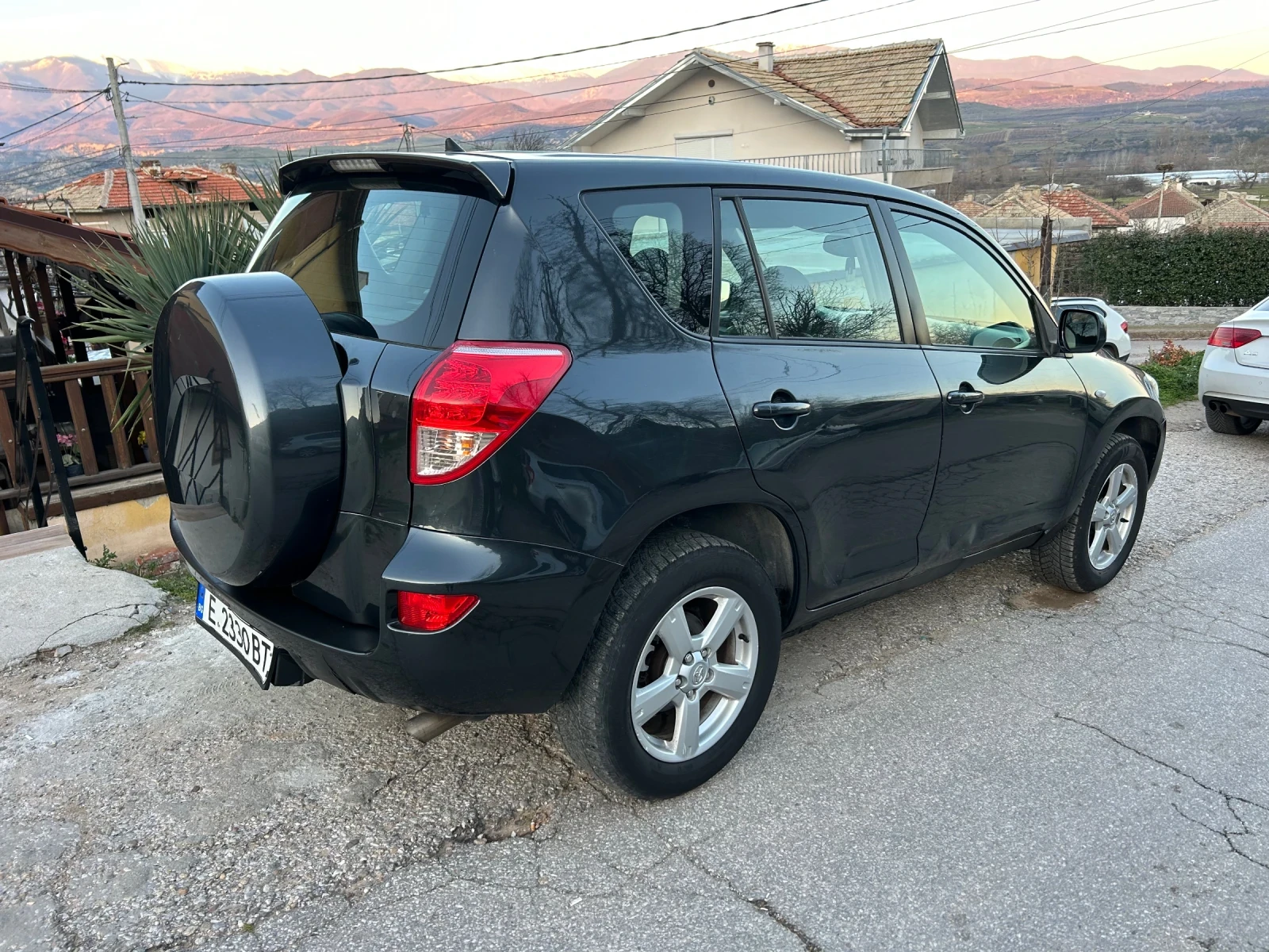 Toyota Rav4 2.0 Автоматик 4х4  - изображение 4