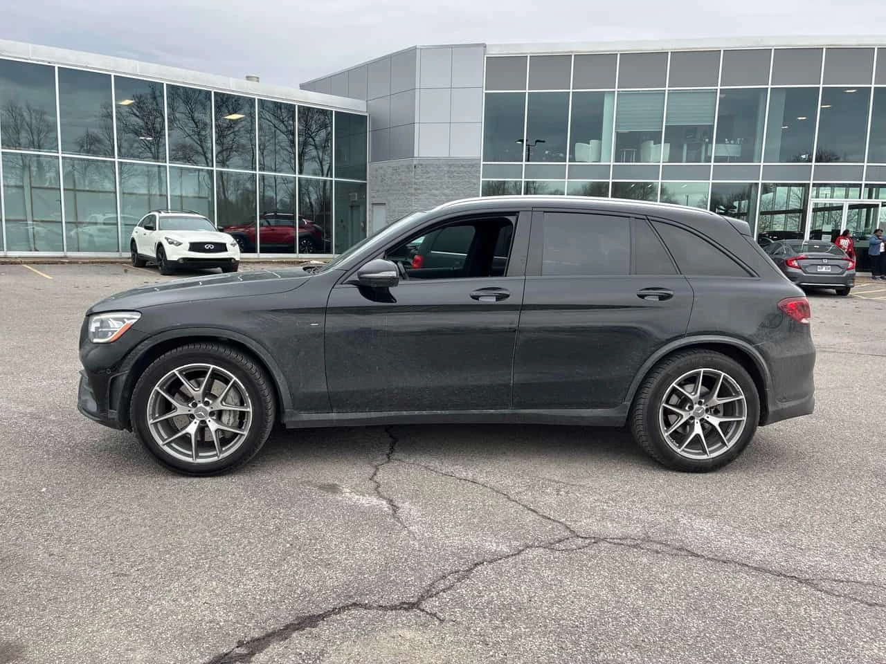 Mercedes-Benz GLC 43 AMG 4MATIC | PANO | 360 | AIRMATIC | KEYLESS, снимка 2 - Автомобили и джипове - 53793703