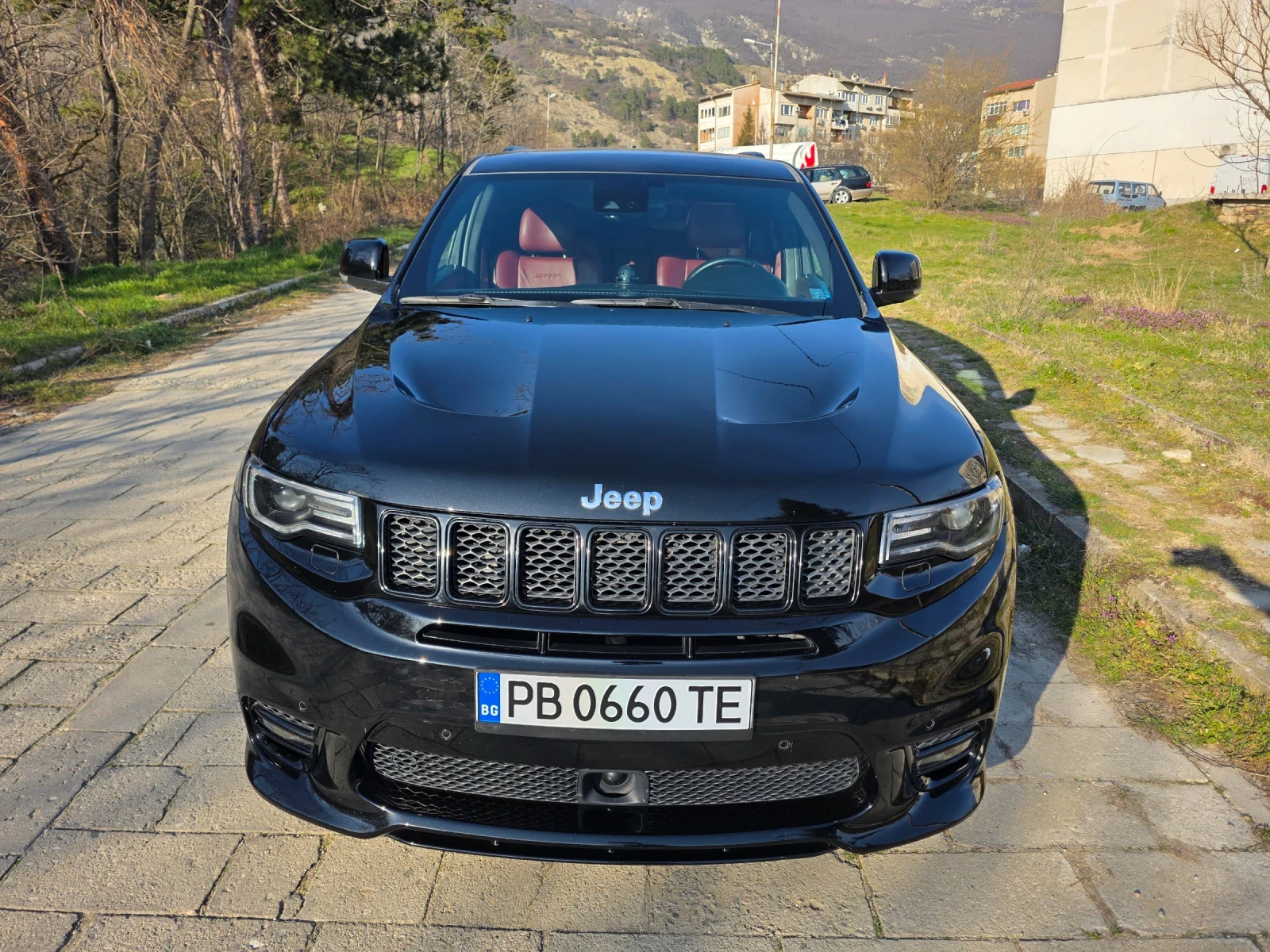 Jeep Grand cherokee SRT фейс | Auto.bg — изображение 1