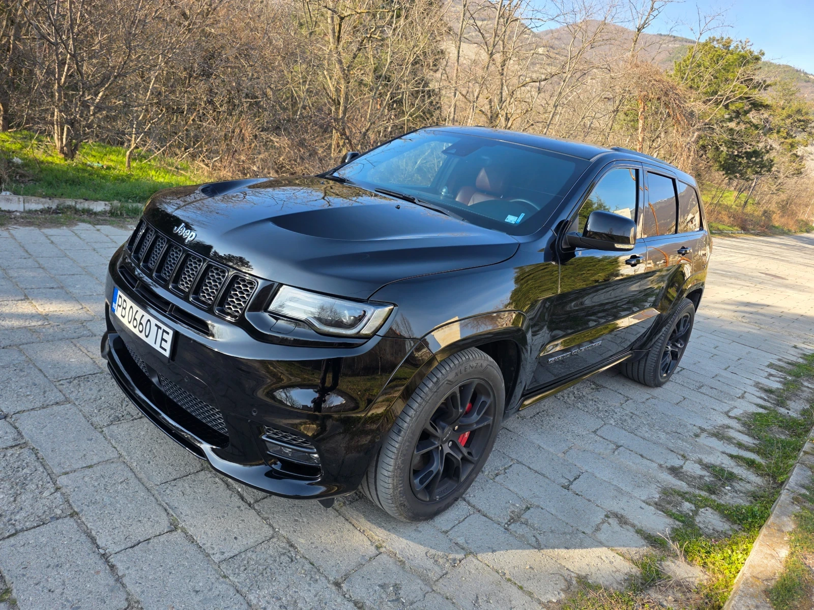 Jeep Grand cherokee SRT фейс, снимка 2 - Автомобили и джипове - 53889999