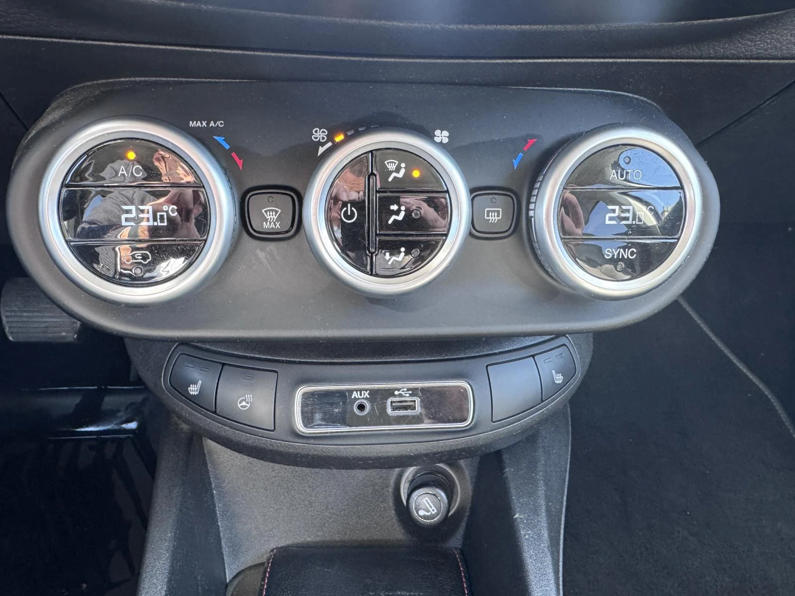 Fiat 500X 2.0D / 4X4 / NAVI / ПОДГРЕВ, снимка 15 - Автомобили и джипове - 54563844