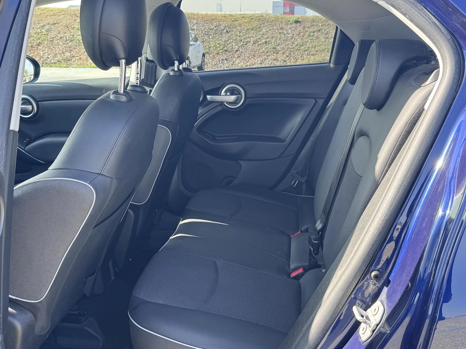 Fiat 500X 2.0D / 4X4 / NAVI / ПОДГРЕВ, снимка 10 - Автомобили и джипове - 54563844
